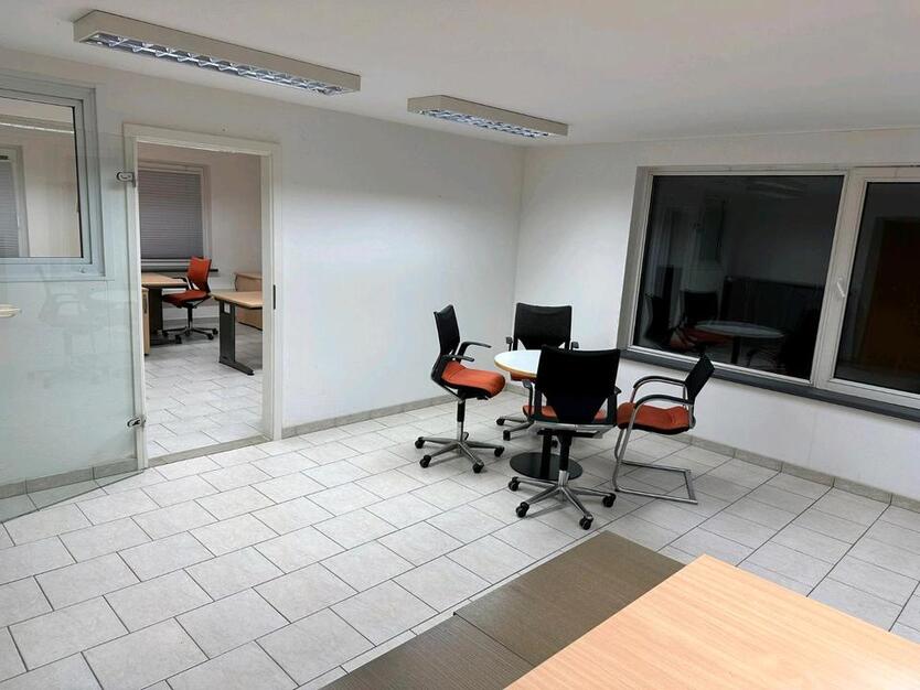 2 möblierte Büro´s zu vermieten! 2x 23 qm zimmer