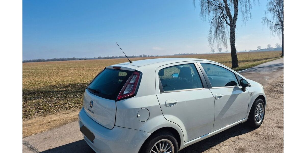 Fiat Punto 114.000 km 3.800 &euro; Barbing 93092