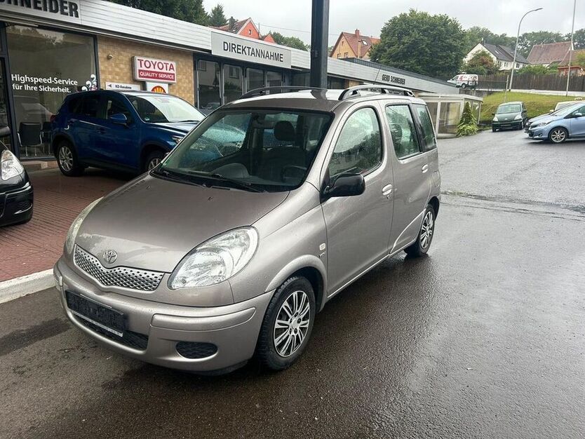 Yaris