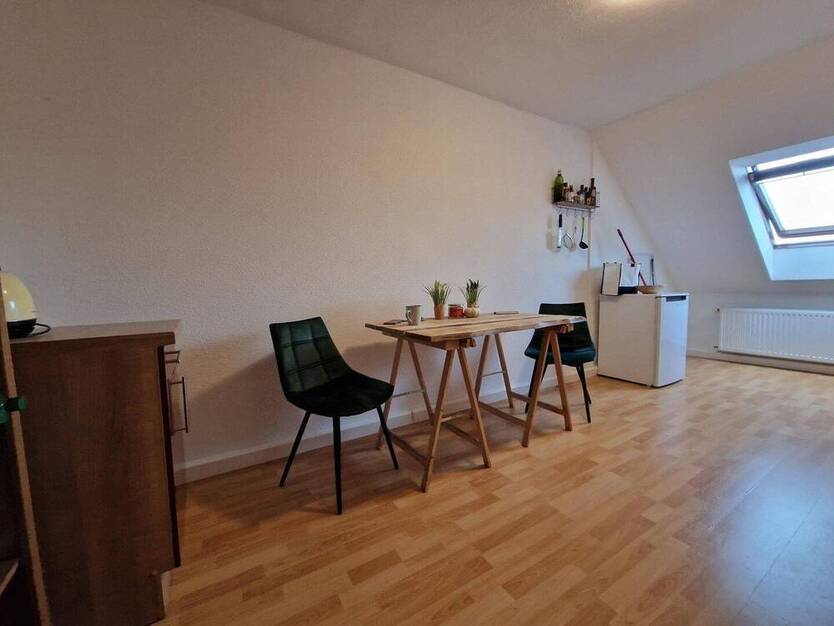 großzügige 2-Zimmerwohnung in zentraler lage von Döbeln, EBK gegen Zuzahlung möglich.