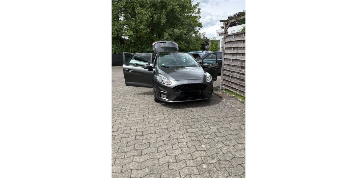 Ford Fiesta 76.000 km 10.000 &euro; Bielefeld 33739