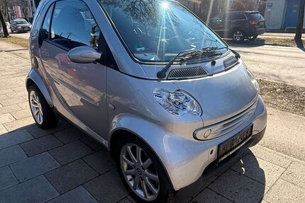 Smart ForTwo 109.000 km 3.450 &euro; München 81825