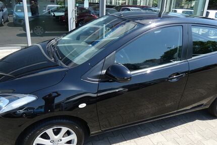 Mazda 2 94.000 km 5.490 &euro; Bergkamen 59192