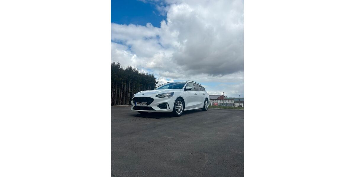 Ford Focus 96.000 km 16.125 &euro; Creglingen 97993