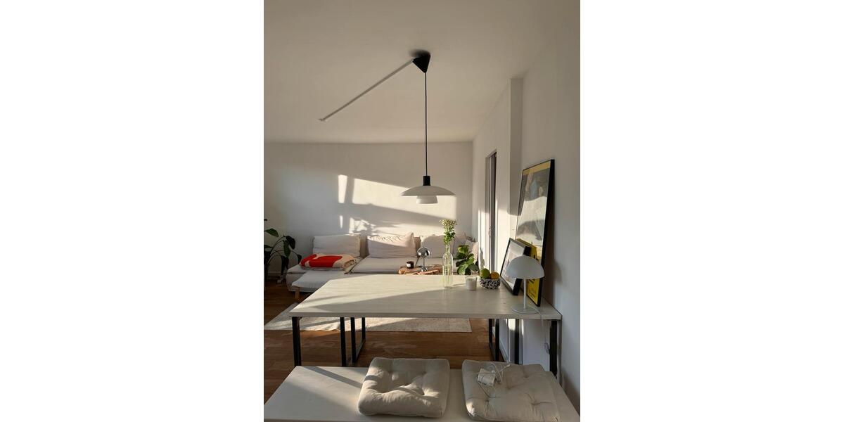 Dachgeschoßwohnung Köln Ehrenfeld - 2 Zimmer, 50 m&sup2;, 1.200&euro; | Angebot:26664016