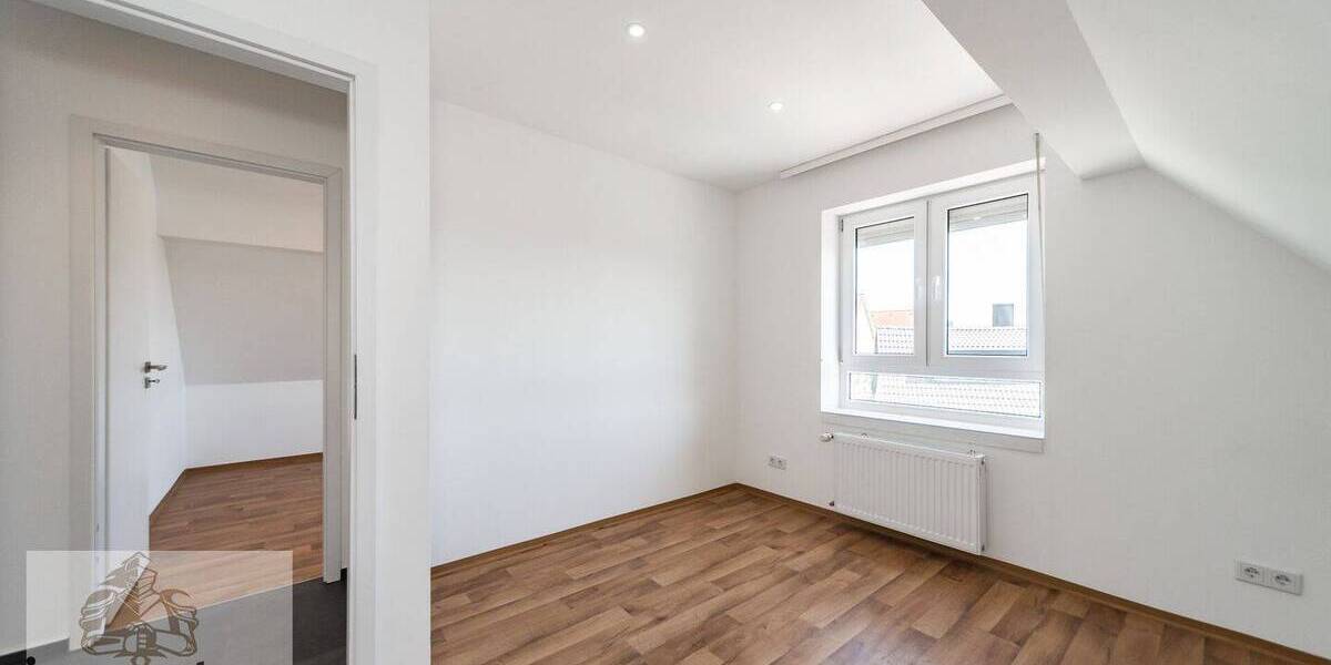 Etagenwohnung Massenbachhausen - 3 Zimmer, 96 m&sup2;, 850&euro; | Angebot:26841958