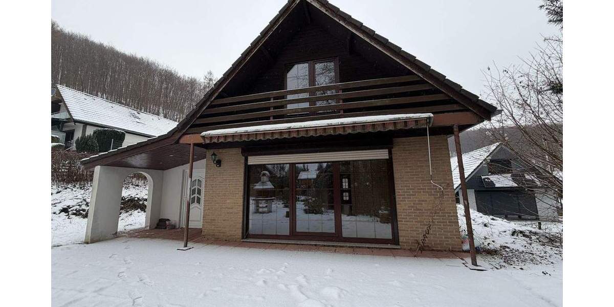 Gemütliches Einfamilienhaus mit Garten und Carport in Beverungen-Roggenthal 4 zimmer