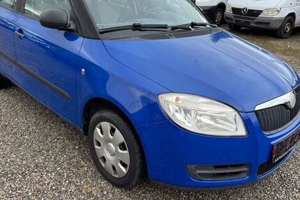 Skoda Fabia 104.000 km 1.290 &euro; Schwenningen 78056