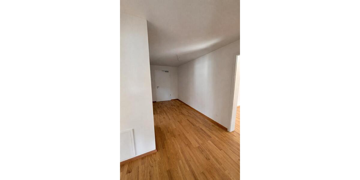 Etagenwohnung Nabburg - 3 Zimmer, 92 m&sup2;, 1.065&euro; | Angebot:26531539