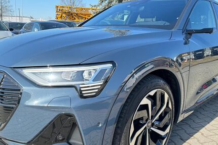 Audi e-tron 89.272 km 30.490 &euro; Nabburg 92507