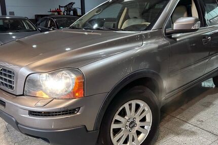 Volvo XC90 190.000 km 7.490 &euro; Duisburg 47059