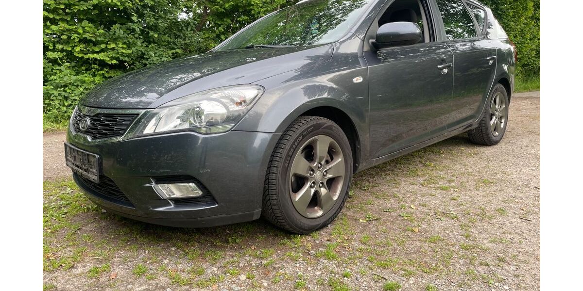 Kia ceed / Ceed 162.532 km 2.550 &euro; Schülp 24589