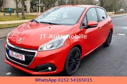 Peugeot 208 104.000 km 6.100 &euro; Rüsselsheim am Main 65428