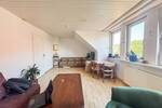 Wohlfühlen auf 56 Quadratmetern - helle Dachgeschoßwohnung in ruhiger Lage in Weende