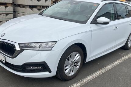 Skoda Octavia 63.280 km 17.900 € Erding-Bergham 85435