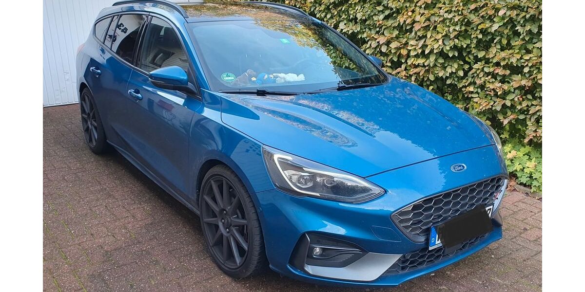 Ford Focus 46.180 km 23.300 &euro; Hamburg 23765