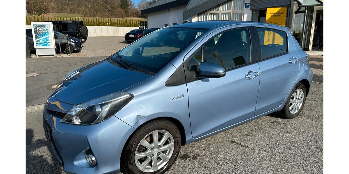 Toyota Yaris 156.300 km 7.400 &euro; Sonnefeld 96242