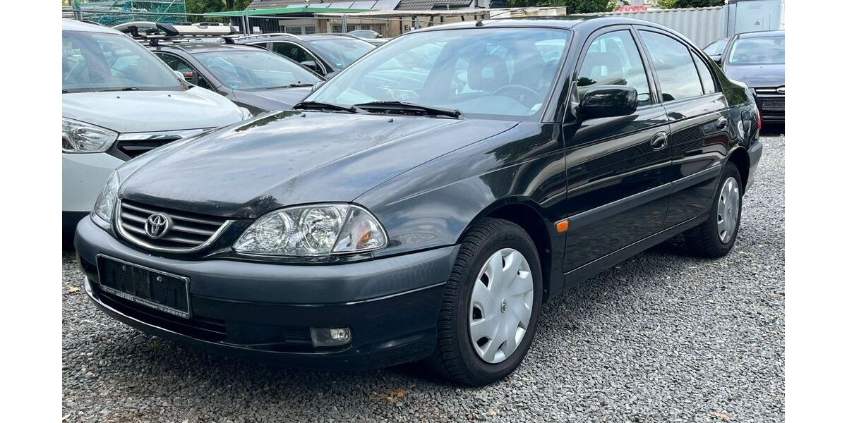 Toyota Avensis 124.731 km 3.199 &euro; Frankfurt 65933