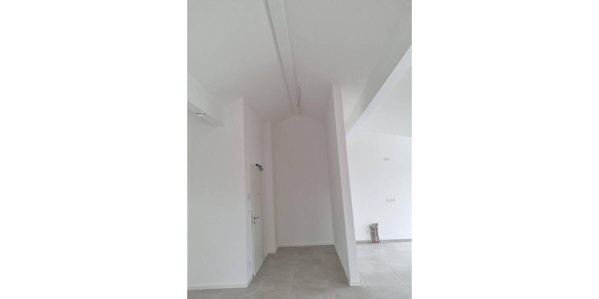 Etagenwohnung Grafing - 3 Zimmer, 96 m&sup2;, 1.780&euro; | Angebot:26791198