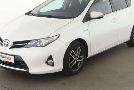 Toyota Auris 70.129 km 13.290 € Köln 50739