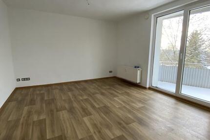 Großzügige 2-Raum-Wohnung mit Balkon