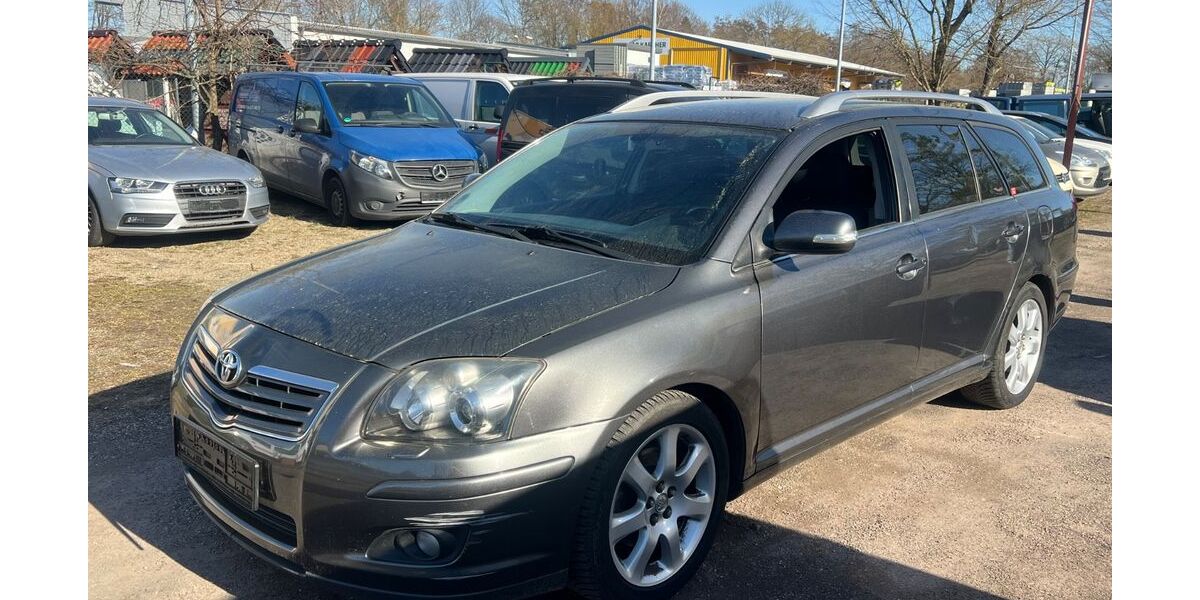 Toyota Avensis 190.000 km 3.299 &euro; BERLIN 13409