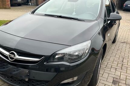 Opel Astra 209.000 km 4.900 &euro; Kiebitzreihe bei Elmshorn 25368