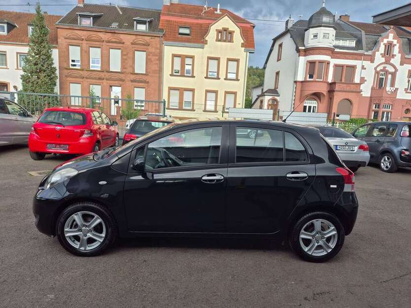 Toyota Yaris 85.000 km 6.500 € Merzig 66663