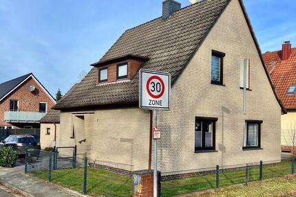 Haus Barnstorf - 3 Zimmer, 117 m&sup2;, 760&euro; | Angebot:25307908