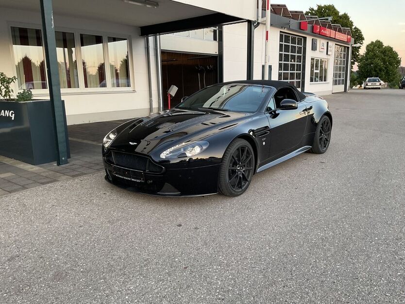 Aston Martin V12 Vantage 14.000 km 169.000 € Horgau 86497