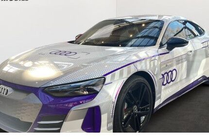 Audi RS e-tron GT 4.900 km 158.890 &euro; Heilbronn 74074