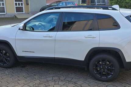 Jeep Cherokee 150.000 km 16.500 &euro; Kirn, Stadt 55606