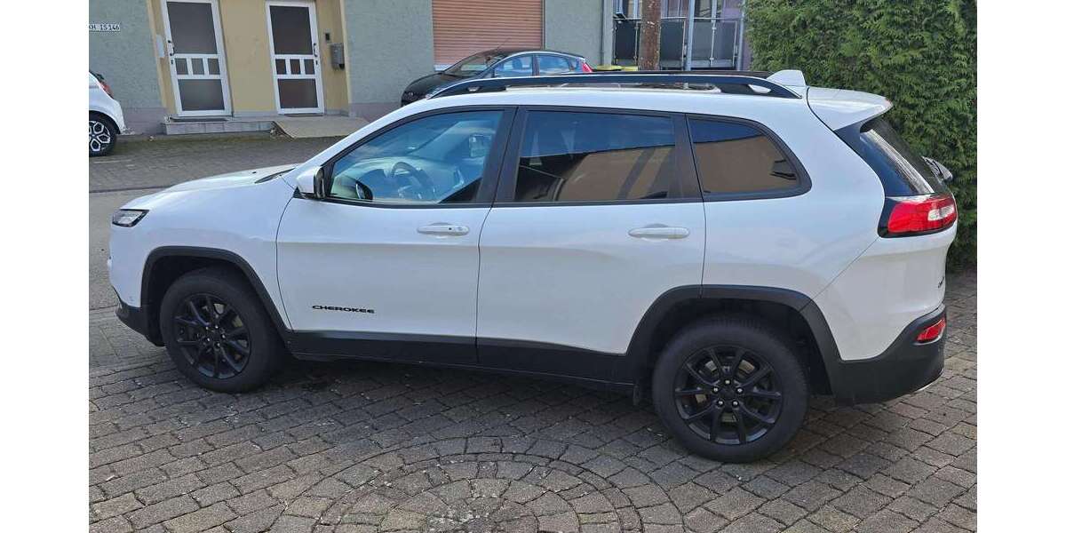 Jeep Cherokee 150.000 km 16.500 &euro; Kirn, Stadt 55606