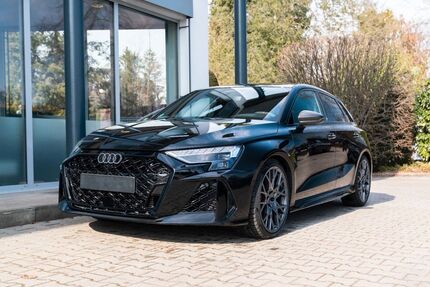 Audi RS3 6.150 km 82.900 &euro; Grünwald 82031