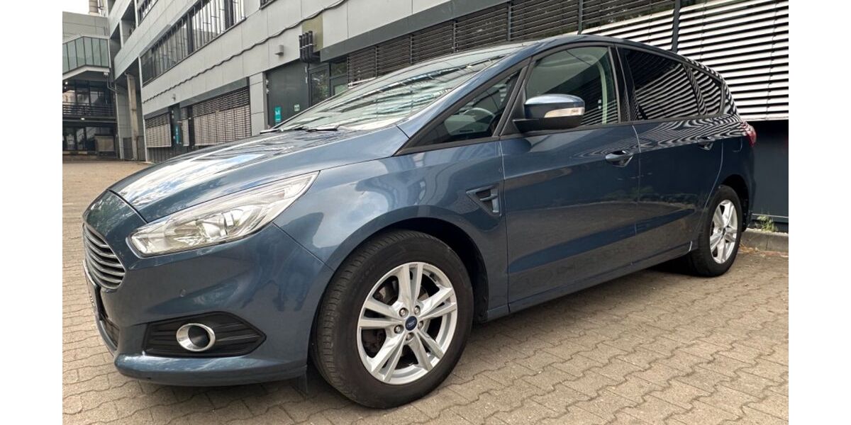 Ford S-Max 72.272 km 15.980 &euro; Berlin 13353