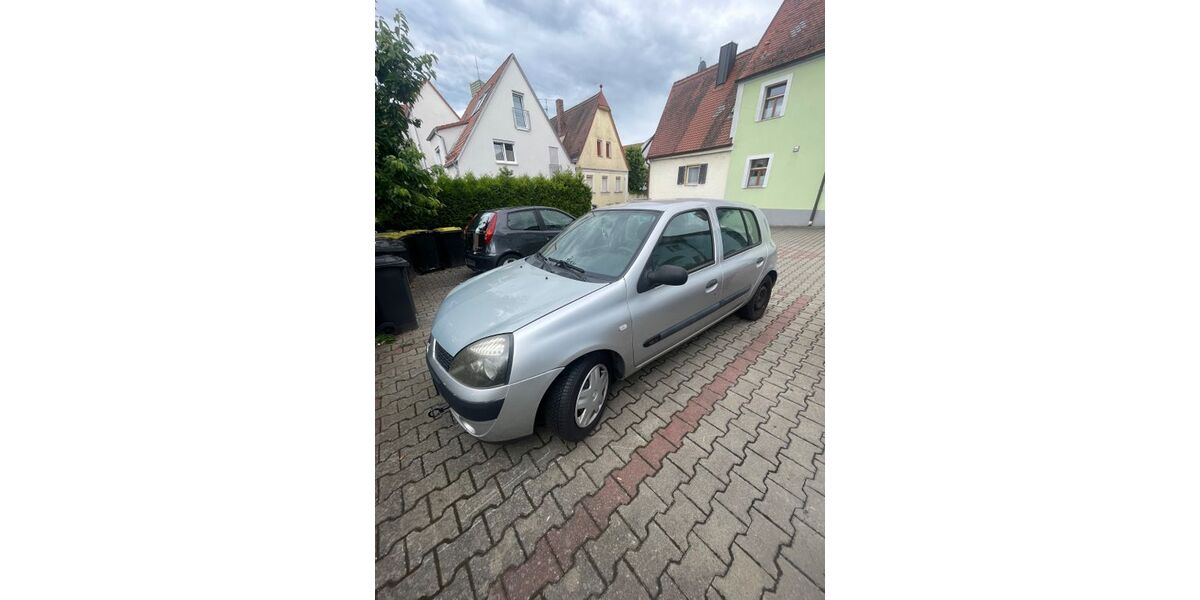 Renault Clio 222.224 km 999 &euro; Forchheim 91301