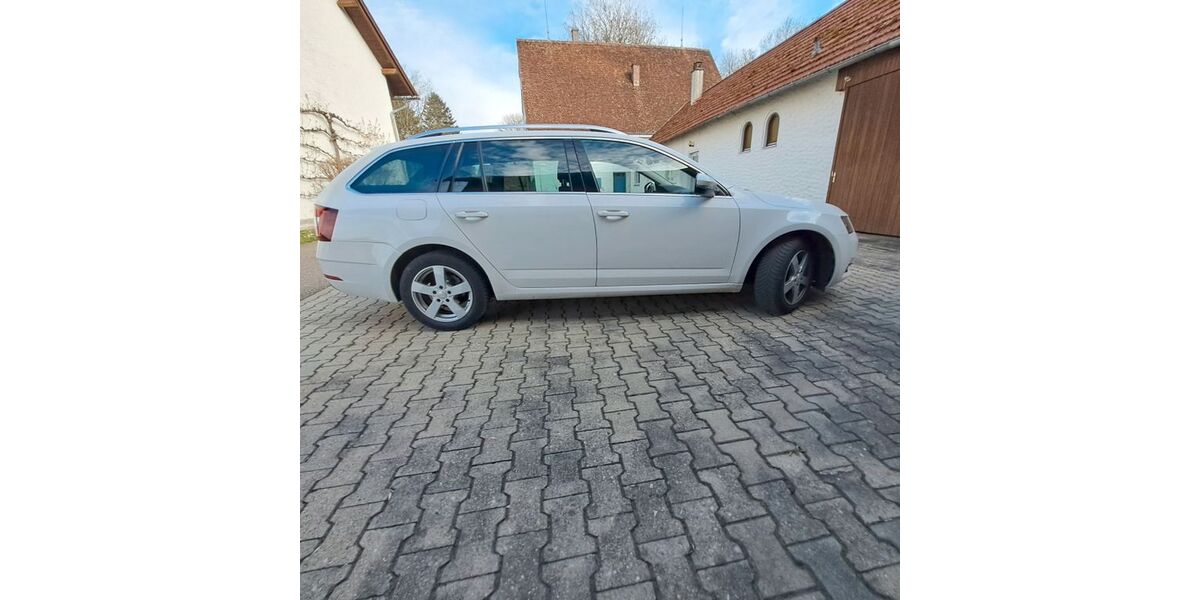 Skoda Octavia 209.000 km 7.900 &euro; Sontheim 87776