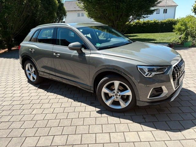 Audi Q3 73.799 km 26.299 &euro; Pilsting 94431