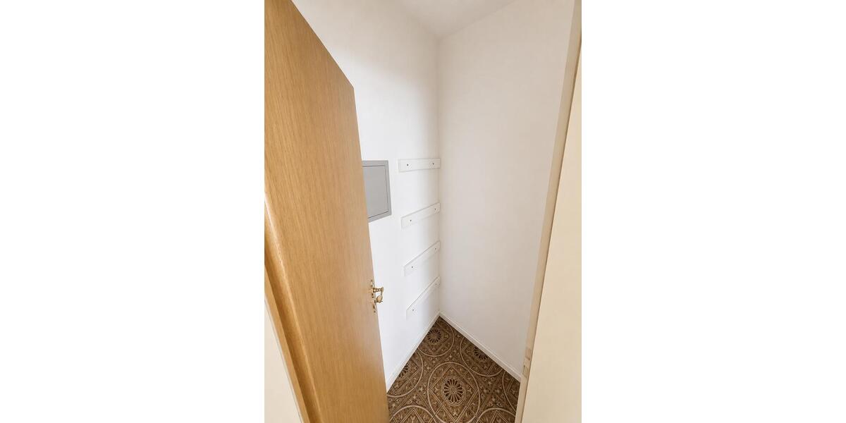Etagenwohnung Göttingen Oststadt - 4 Zimmer, 142 m&sup2;, 399.000&euro; | Angebot:27197596