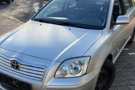 Toyota Avensis 235.200 km 2.599 &euro; Frankfurt am Main 65933