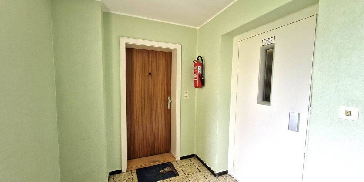 Etagenwohnung Rendsburg - 3 Zimmer, 80 m&sup2;, 95.000&euro; | Angebot:26919838