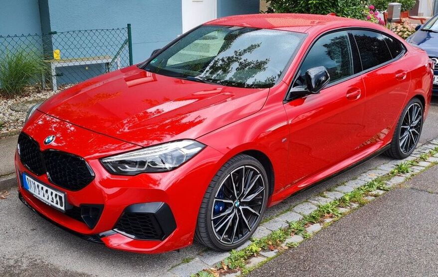M235