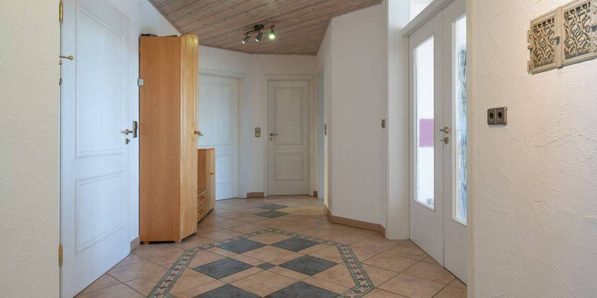 Mehrfamilienhaus, Wohnhaus Auhausen Dornstadt - 8 Zimmer, 209 m&sup2;, 535.000&euro; | Angebot:26805022