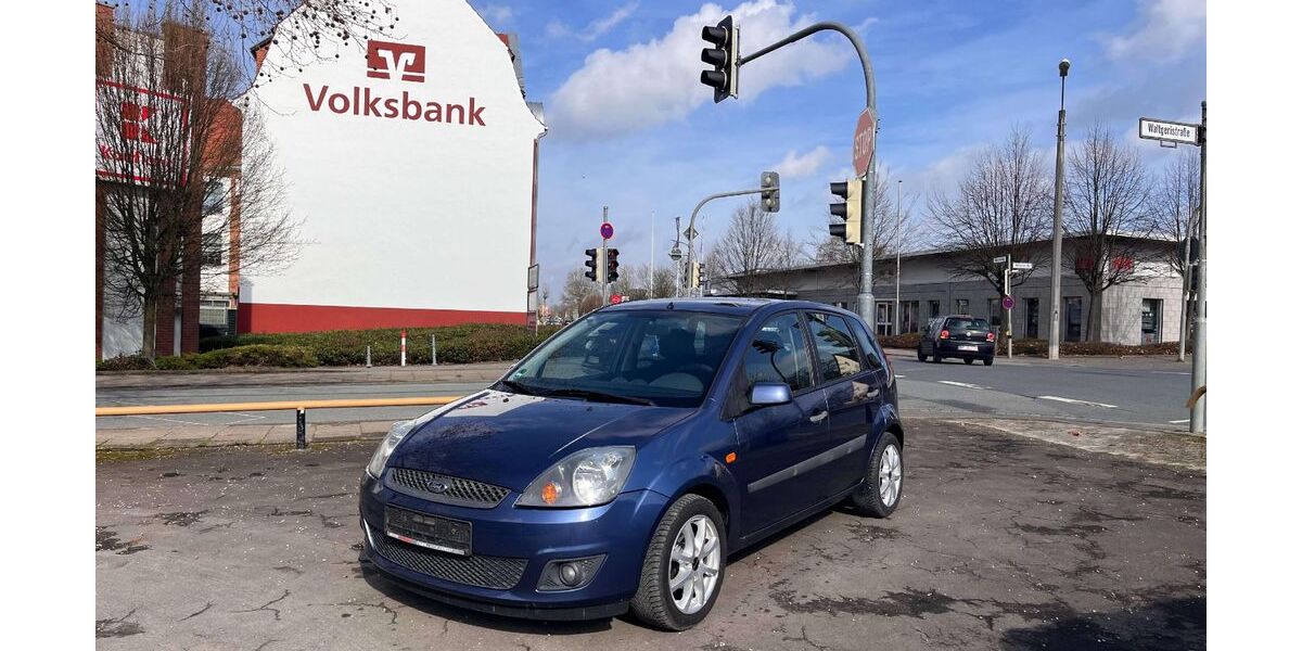 Ford Fiesta 138.300 km 3.000 &euro; Herford 32049