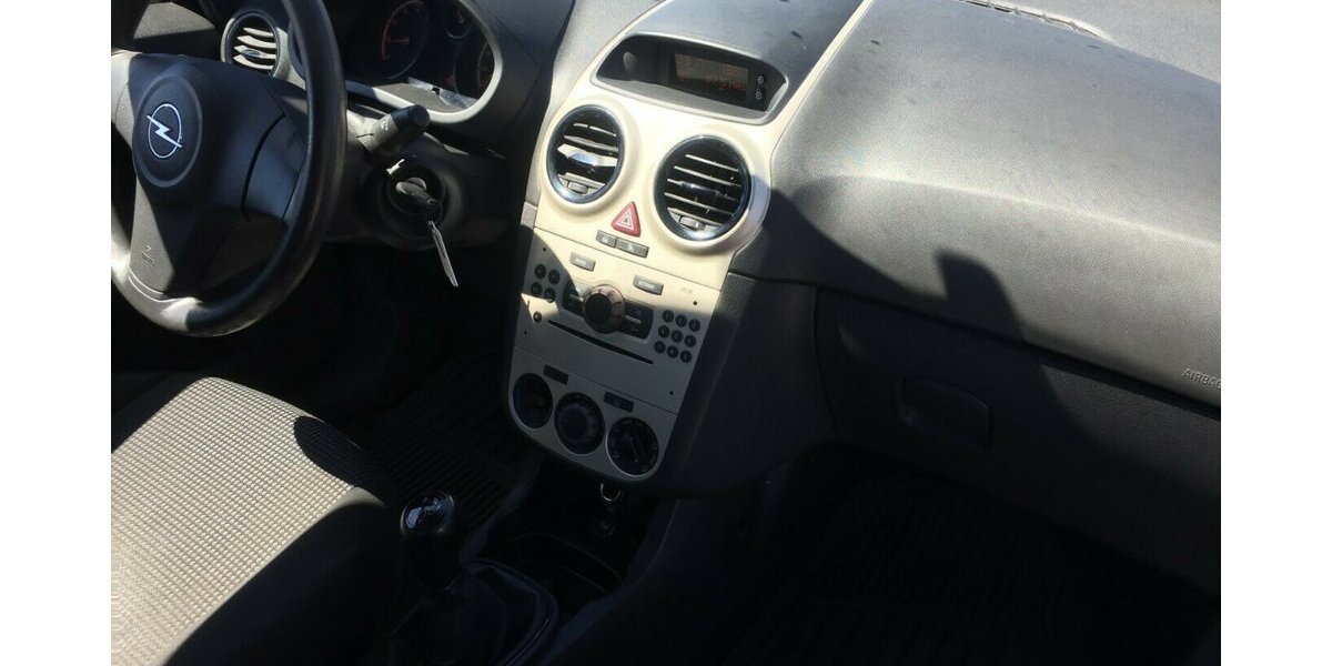 Opel Corsa Basis 129.000 km 1.400 &euro; Himmelkron 95502