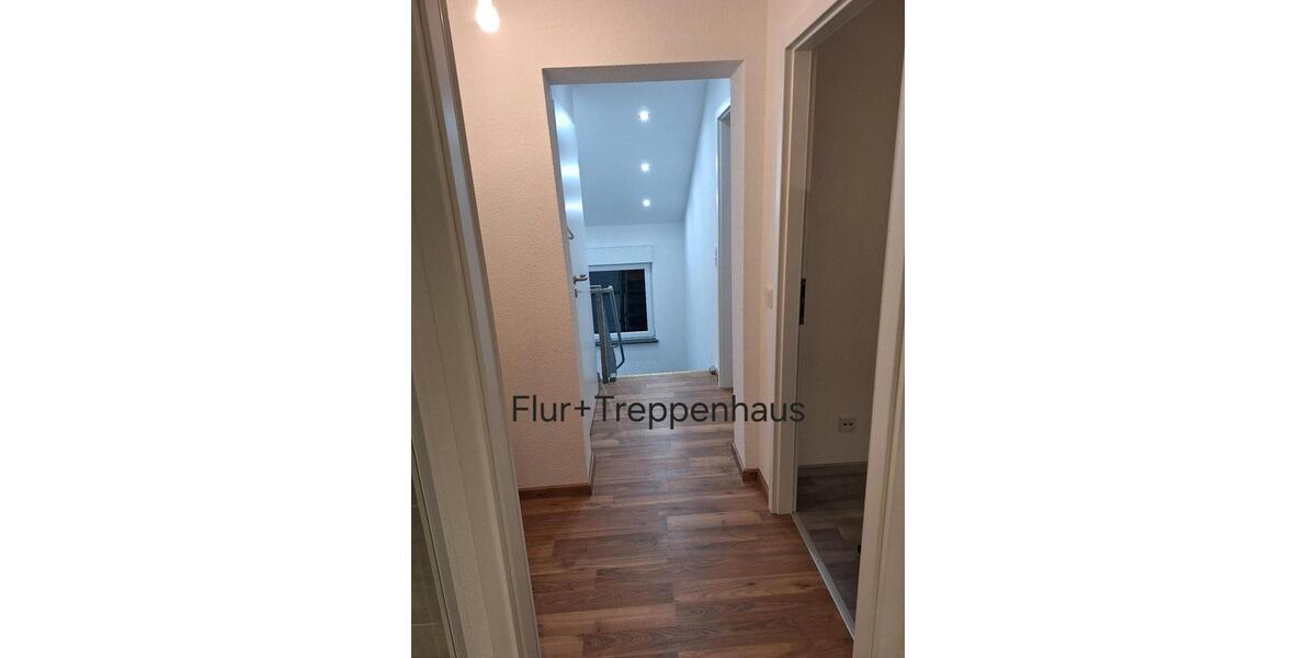 Einfamilienhaus Schiffweiler 3 Zimmer Küche und Bad + Garten 3 zimmer