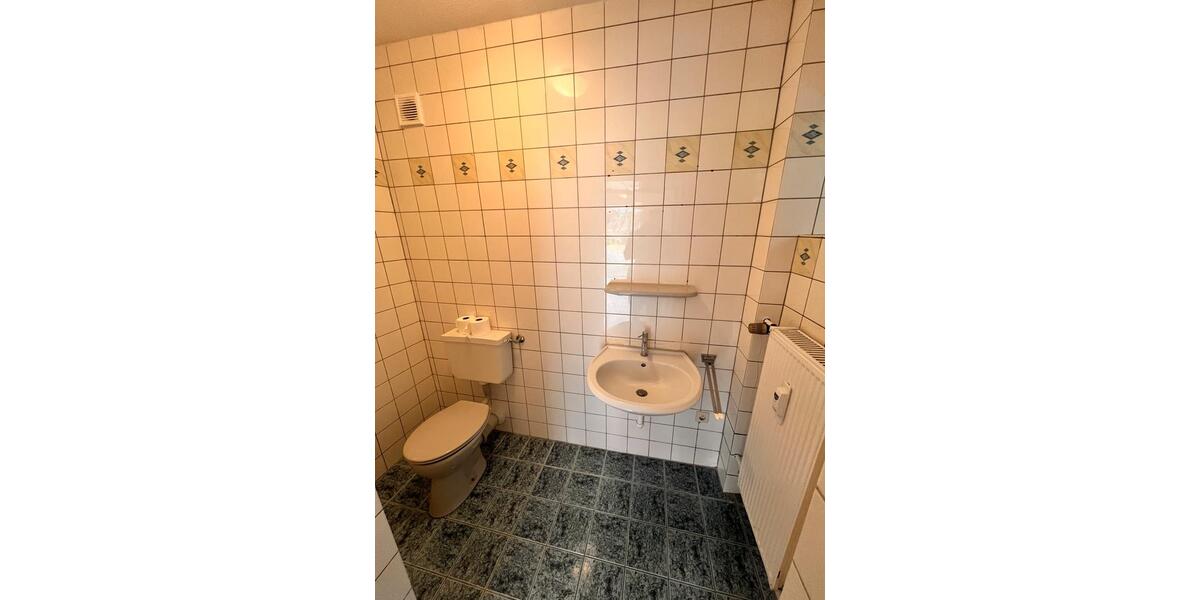 Erdgeschoßwohnung Erbach - 3 Zimmer, 117 m&sup2;, 1.000&euro; | Angebot:25947875