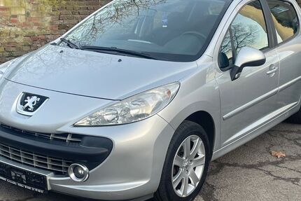 Peugeot 207 156.800 km 3.650 &euro; Krefeld 47799
