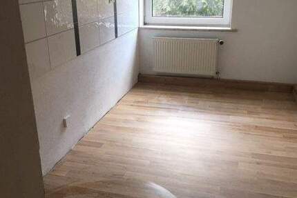 Wohnung Teuchern - 2 Zimmer, 53 m&sup2;, 45.000&euro; | Angebot:26433801