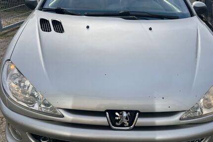 Peugeot 206 151.684 km 999 € Gummersbach 51645